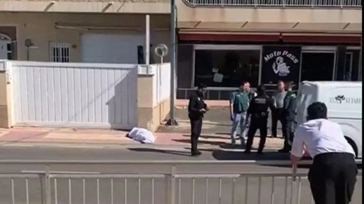 مغربية تدهس شريكها الإسباني حتى الموت مغربية تدهس شريكها الإسباني حتى الموت