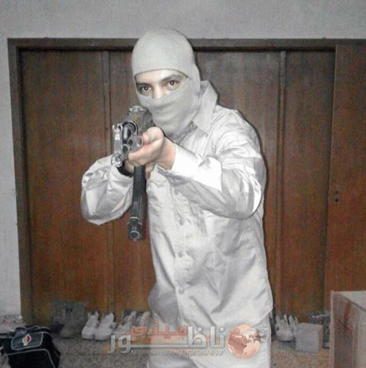 إنفراد.. هذه حكاية الشاب الذي إختفى قبل أن يظهر في سوريا رفقة الداعشيين إنفراد.. هذه حكاية الشاب الذي إختفى قبل أن يظهر في سوريا رفقة الداعشيين