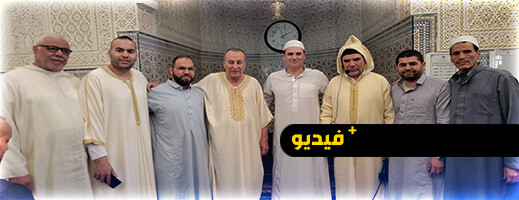 أجنبي يعتنق الإسلام بمسجد الخطابي في الناظور وسط أجواء مؤثرة أجنبي يعتنق الإسلام بمسجد الخطابي في الناظور وسط أجواء مؤثرة