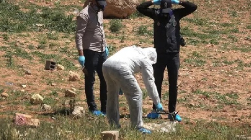 جريمة بن أحمد.. تطورات خطيرة وحجز بقايا شعر وهواتف محمولة جريمة بن أحمد.. تطورات خطيرة وحجز بقايا شعر وهواتف محمولة