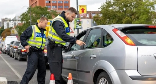 هولندا تقرر تمديد مراقبة حدودها مع بلجيكا وألمانيا للتصدي للهجرة هولندا تقرر تمديد مراقبة حدودها مع بلجيكا وألمانيا للتصدي للهجرة