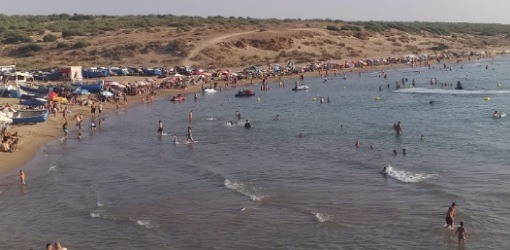 هذه شواطئ بالناظور والحسيمة غير صالحة للاستحمام هذه شواطئ بالناظور والحسيمة غير صالحة للاستحمام