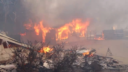 وفاة مهاجر مغربي وإصابة زوجته وأطفاله بسبب حريق في منزله وفاة مهاجر مغربي وإصابة زوجته وأطفاله بسبب حريق في منزله