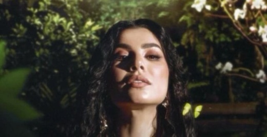 ابنة الناظور حنان الخضر تعود بعد سنوات من الغياب.. وتمسح ماضيها من إنستغرام ابنة الناظور حنان الخضر تعود بعد سنوات من الغياب.. وتمسح ماضيها من إنستغرام