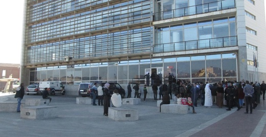 عجوز على قيد الحياة سجلت "متوفاة" بمليلية... معاناة قاسية تكشف ثغرة إدارية في القانون الإسباني عجوز على قيد الحياة سجلت "متوفاة" بمليلية... معاناة قاسية تكشف ثغرة إدارية في القانون الإسباني