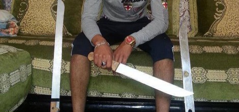 عشر سنوات سجنا لقاصر فار من العدالة بسبب ارتكابه لجرائم بالحسيمة عشر سنوات سجنا لقاصر فار من العدالة بسبب ارتكابه لجرائم بالحسيمة