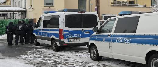 ألمانيا تطيح بمملكة وهمية.. 6000 شخص يرفضون الدولة ألمانيا تطيح بمملكة وهمية.. 6000 شخص يرفضون الدولة