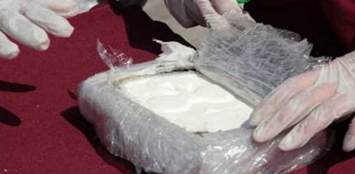 رزم الكوكايين على شاطئ مولاي عبد الله تستنفر عناصر الدرك الملكي رزم الكوكايين على شاطئ مولاي عبد الله تستنفر عناصر الدرك الملكي