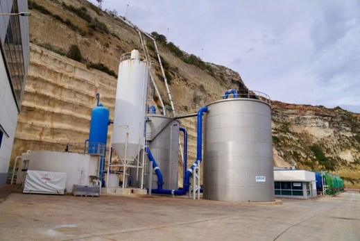 أزمة مياه في مليلية المحتلة… وغضب على مدريد بعد تمويلها محطة بـ340 مليون يورو في المغرب! أزمة مياه في مليلية المحتلة… وغضب على مدريد بعد تمويلها محطة بـ340 مليون يورو في المغرب!