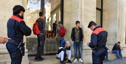 ملف القاصرين المغاربة يعود للواجهة... ومليلية في قلب النقاش السياسي ملف القاصرين المغاربة يعود للواجهة... ومليلية في قلب النقاش السياسي