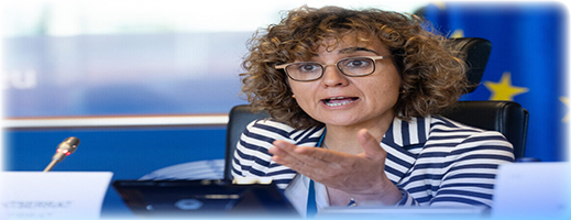 مسؤولة أوروبية تقود وفداً لمليلية المحتلة لمناقشة الأمن الحدودي والصحة والعلاقات مع المغرب مسؤولة أوروبية تقود وفداً لمليلية المحتلة لمناقشة الأمن الحدودي والصحة والعلاقات مع المغرب