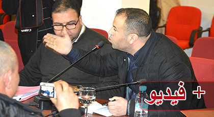 حوليش غاضبا للوزير المنتدب بالداخلية "الحمد لله جابك الزلزال" عندنا و الناظور ضربوا الزلزال هادي شحال حوليش غاضبا للوزير المنتدب بالداخلية "الحمد لله جابك الزلزال" عندنا و الناظور ضربوا الزلزال هادي شحال