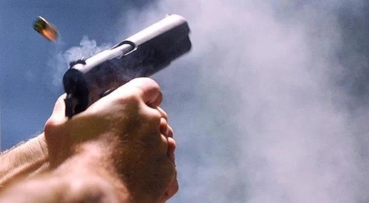 رصاصة غادرة تدخل مهاجرا مغربيا إلى المستشفى في حالة حرجة رصاصة غادرة تدخل مهاجرا مغربيا إلى المستشفى في حالة حرجة