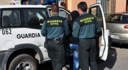 سلطات مليلية تعتقل ثلاثة مغاربة بميناء مليلية وبحوزتهم أسلحة بيضاء سلطات مليلية تعتقل ثلاثة مغاربة بميناء مليلية وبحوزتهم أسلحة بيضاء