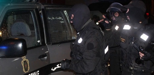 الفرقة الوطنية للدرك الملكي تنجح في اعتقال موظف بالضرائب اختلس 4 مليار الفرقة الوطنية للدرك الملكي تنجح في اعتقال موظف بالضرائب اختلس 4 مليار