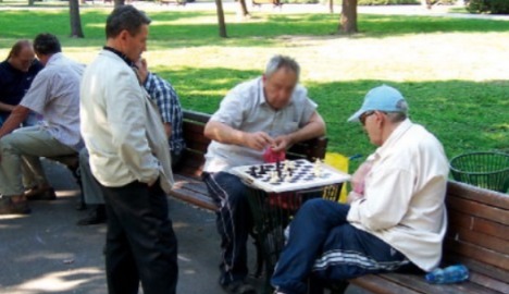 فرنسا.. دعوات لتشديد الرقابة على تحويل معاشات متقاعدين نحو المغرب فرنسا.. دعوات لتشديد الرقابة على تحويل معاشات متقاعدين نحو المغرب