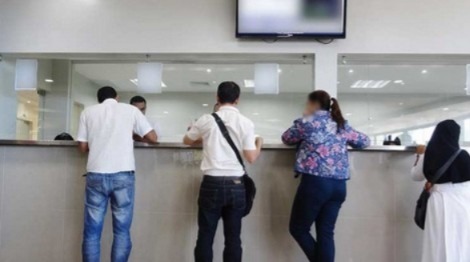 الحكومة تعلن الإثنين عطلة استثنائية بمناسبة عيد الأضحى الحكومة تعلن الإثنين عطلة استثنائية بمناسبة عيد الأضحى