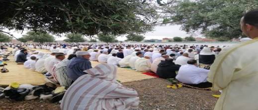 الحكومة تمنح عطلة إضافية للموظفين عقب عيد الأضحى