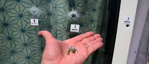 رجل فرنسي يقتل جاره التونسي وينشر فيديوهات عنصرية قبل اعتقاله رجل فرنسي يقتل جاره التونسي وينشر فيديوهات عنصرية قبل اعتقاله