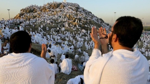السعودية تدعو الحجاج لالتزام خيامهم يوم عرفة تحسبًا للإجهاد الحراري السعودية تدعو الحجاج لالتزام خيامهم يوم عرفة تحسبًا للإجهاد الحراري