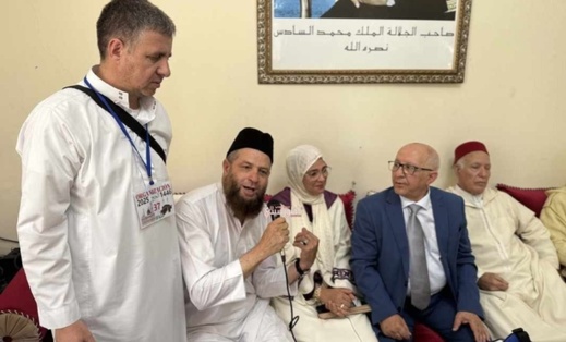 اتهامات   لعمر دودوح بتحويل الحج إلى منصة دعائية اتهامات   لعمر دودوح بتحويل الحج إلى منصة دعائية