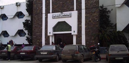 أحكام بالسجن في حق فتاتين جمعن 130 مليون سنتيم من تبرعات وهمية لمرضى السرطان بالناظور أحكام بالسجن في حق فتاتين جمعن 130 مليون سنتيم من تبرعات وهمية لمرضى السرطان بالناظور