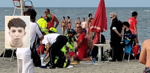 بطل رحل بصمت.. شاب مغربي يضحي بحياته لإنقاذ زوجين من الغرق في إيطاليا بطل رحل بصمت.. شاب مغربي يضحي بحياته لإنقاذ زوجين من الغرق في إيطاليا