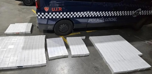 ضبط مهاجر مغربي بباب سبتة حاول تهريب نحو 1000 هاتف ذكي داخل سيارته ضبط مهاجر مغربي بباب سبتة حاول تهريب نحو 1000 هاتف ذكي داخل سيارته