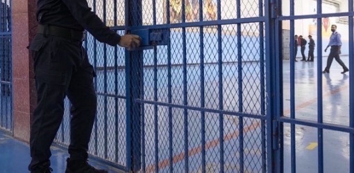 سنة حبسا نافذاً لقائد سابق ببني شيكر في قضايا تزوير والاتجار بالمخدرات سنة حبسا نافذاً لقائد سابق ببني شيكر في قضايا تزوير والاتجار بالمخدرات