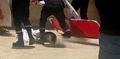 مأساة في طنجة.. وفاة طبيبة شابة بعد سقوط غامض من منزل عائلتها مأساة في طنجة.. وفاة طبيبة شابة بعد سقوط غامض من منزل عائلتها