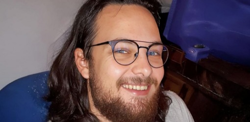 لغز اختفاء مهندس فرنسي بالمغرب يُثير القلق ويستنفر الأمن بعد عام من الغموض لغز اختفاء مهندس فرنسي بالمغرب يُثير القلق ويستنفر الأمن بعد عام من الغموض