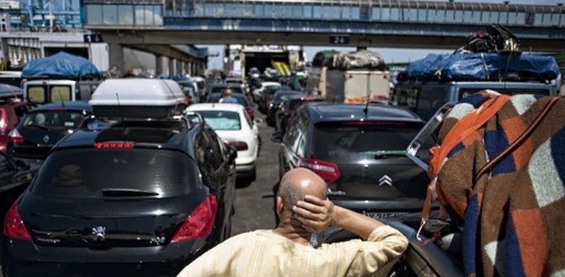 جمعية أوروبية تحذر من معاناة محتملة لأفراد الجالية وتدعو إلى احتواء لهيب أسعار التذاكر جمعية أوروبية تحذر من معاناة محتملة لأفراد الجالية وتدعو إلى احتواء لهيب أسعار التذاكر