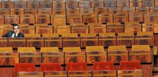 سلايتية البرلمان يعودون للواجهة.. نواب يسجلون الحضور ويغادرون الجلسات نحو مشاريعهم الخاصة سلايتية البرلمان يعودون للواجهة.. نواب يسجلون الحضور ويغادرون الجلسات نحو مشاريعهم الخاصة