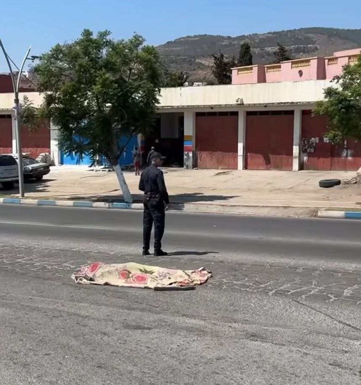 أثناء محاولته الهجرة.. شاب يسقط من شاحنة ويلقى حتفه في بني أنصار أثناء محاولته الهجرة.. شاب يسقط من شاحنة ويلقى حتفه في بني أنصار