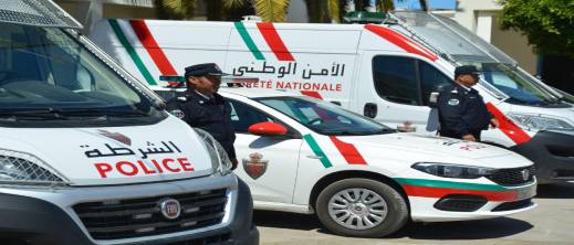 يبيع الوهم لشباب الحالمين بأوروبا.. الشرطة تضع حدا لنشاط محتال محترف بالناظور يبيع الوهم لشباب الحالمين بأوروبا.. الشرطة تضع حدا لنشاط محتال محترف بالناظور