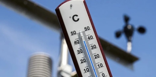 نشرة إنذارية تحذر من موجة حر تصل إلى 46 درجة ابتداء من الإثنين نشرة إنذارية تحذر من موجة حر تصل إلى 46 درجة ابتداء من الإثنين