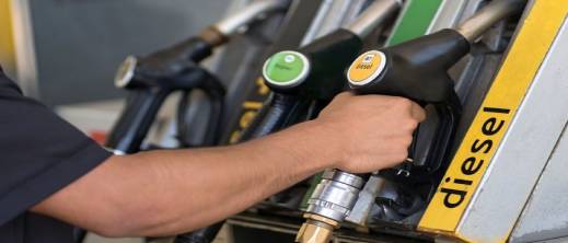 بعد منتصف الليل.. أسعار المحروقات تشتعل من جديد بعد منتصف الليل.. أسعار المحروقات تشتعل من جديد