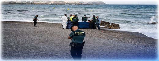 توقيف قارب للهجرة السرية بمليلية على متنه قاصر وستة مهاجرين في ظروف صادمة توقيف قارب للهجرة السرية بمليلية على متنه قاصر وستة مهاجرين في ظروف صادمة