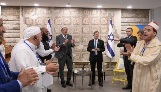 هولندا.. مسجد "بلال" بألكمار يوقف الإمام يوسف مصيبيح بعد زيارته لإسرائيل هولندا.. مسجد "بلال" بألكمار يوقف الإمام يوسف مصيبيح بعد زيارته لإسرائيل