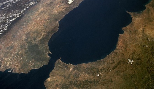 صحيفة إسبانية تكشف عن تاريخ تشغيل النفق البحري بين المغرب وإسبانيا صحيفة إسبانية تكشف عن تاريخ تشغيل النفق البحري بين المغرب وإسبانيا