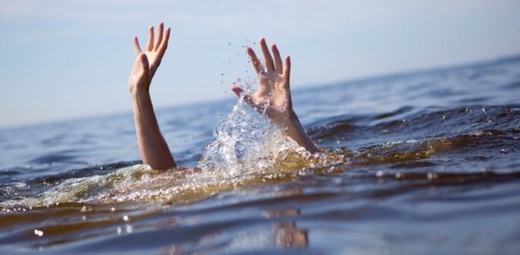 غرق شاب بشاطئ تمرسات بالبركانيين وعملية البحث عن جثته متواصلة غرق شاب بشاطئ تمرسات بالبركانيين وعملية البحث عن جثته متواصلة