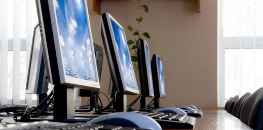 تحقيق إسباني يكشف عن سرقة حواسيب من معاهد بكتالونيا وبيعها في المغرب تحقيق إسباني يكشف عن سرقة حواسيب من معاهد بكتالونيا وبيعها في المغرب