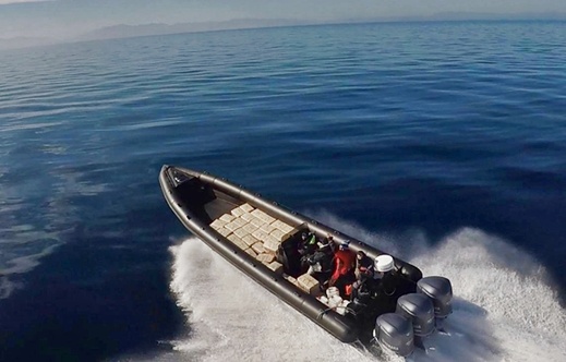 إدانة 8 أشخاص بالناظور بـ28 سنة سجناً نافذاً في قضايا تتعلق بالهجرة السرية والاتجار الدولي في المخدرات إدانة 8 أشخاص بالناظور بـ28 سنة سجناً نافذاً في قضايا تتعلق بالهجرة السرية والاتجار الدولي في المخدرات