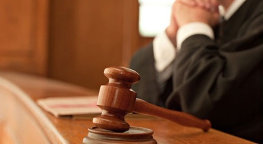 المحكمة تصدر حكمها الأول على الأستاذ الجامعي قيلش المحكمة تصدر حكمها الأول على الأستاذ الجامعي قيلش