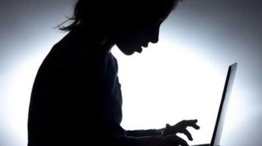 استوديو إباحي داخل شقة بالمغرب... والمقاطع تُباع لمواقع عالمية استوديو إباحي داخل شقة بالمغرب... والمقاطع تُباع لمواقع عالمية