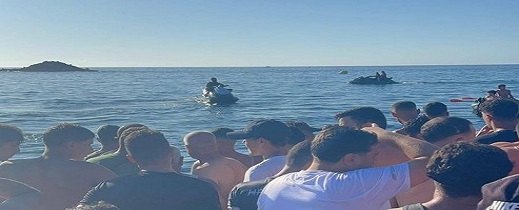 مقتل شاب بشاطئ "تشارانا".. الجمعية المغربية لحقوق الإنسان تحمل المسؤولية للسلطات وتدعو لتحقيق عاجل مقتل شاب بشاطئ "تشارانا".. الجمعية المغربية لحقوق الإنسان تحمل المسؤولية للسلطات وتدعو لتحقيق عاجل