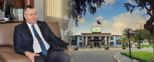 منصة جامعة ابن طفيل تستقبل الشيخات وتطرد رئيسها منصة جامعة ابن طفيل تستقبل الشيخات وتطرد رئيسها