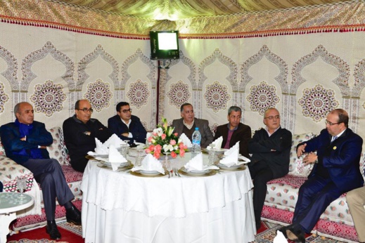 سعيد زارو مدير وكالة إعادة تهيئة بحيرة مارتشيكا يعقد لقاء مع نادي المنعشين العقاريين بالناظور سعيد زارو مدير وكالة إعادة تهيئة بحيرة مارتشيكا يعقد لقاء مع نادي المنعشين العقاريين بالناظور