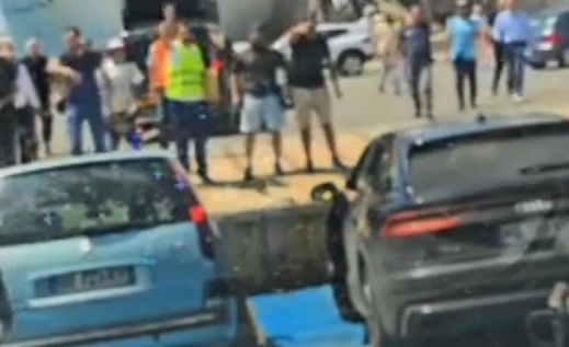 نجاة مئات المغاربة من كارثة بميناء مارسيليا بعد انهيار قنطرة باخرة نجاة مئات المغاربة من كارثة بميناء مارسيليا بعد انهيار قنطرة باخرة