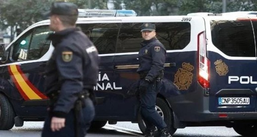 إسبانية تتراجع عن أقوالها وتعترف ببراءة مغربي من اغتصابها إسبانية تتراجع عن أقوالها وتعترف ببراءة مغربي من اغتصابها